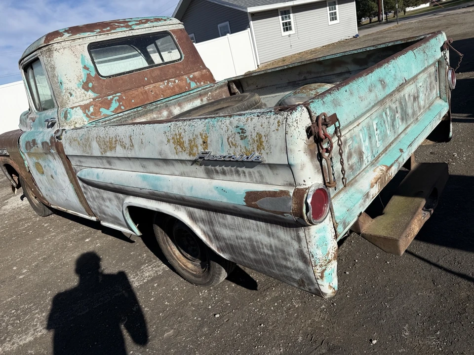 1959 Chevrolet Task Force - Image 5 of 19