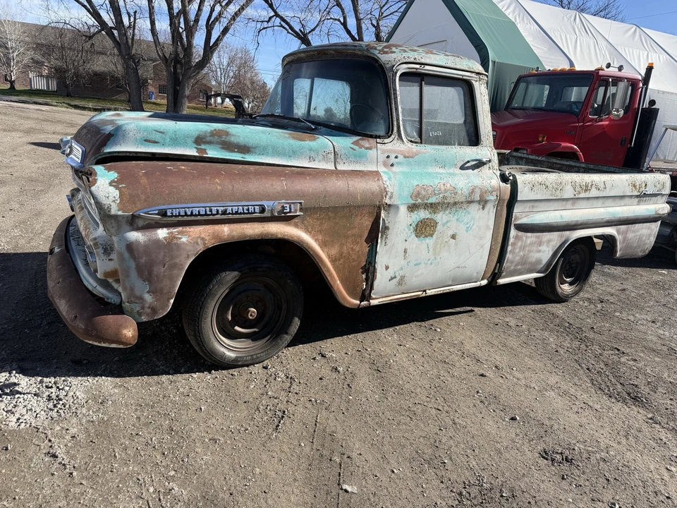 1959 Chevrolet Task Force - Image 3 of 19