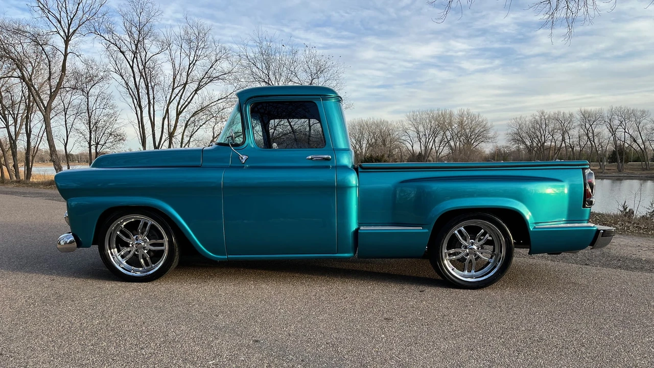 1959 Chevrolet Task Force - Image 2 of 22