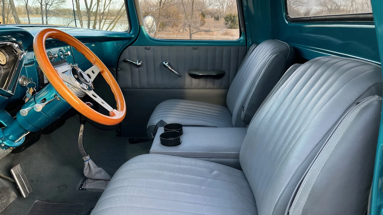 1959 Chevrolet Task Force - Image 4 of 22