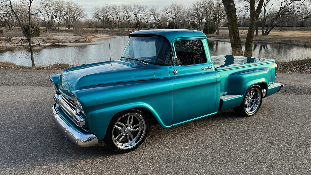 1959 Chevrolet Task Force - Image 10 of 22