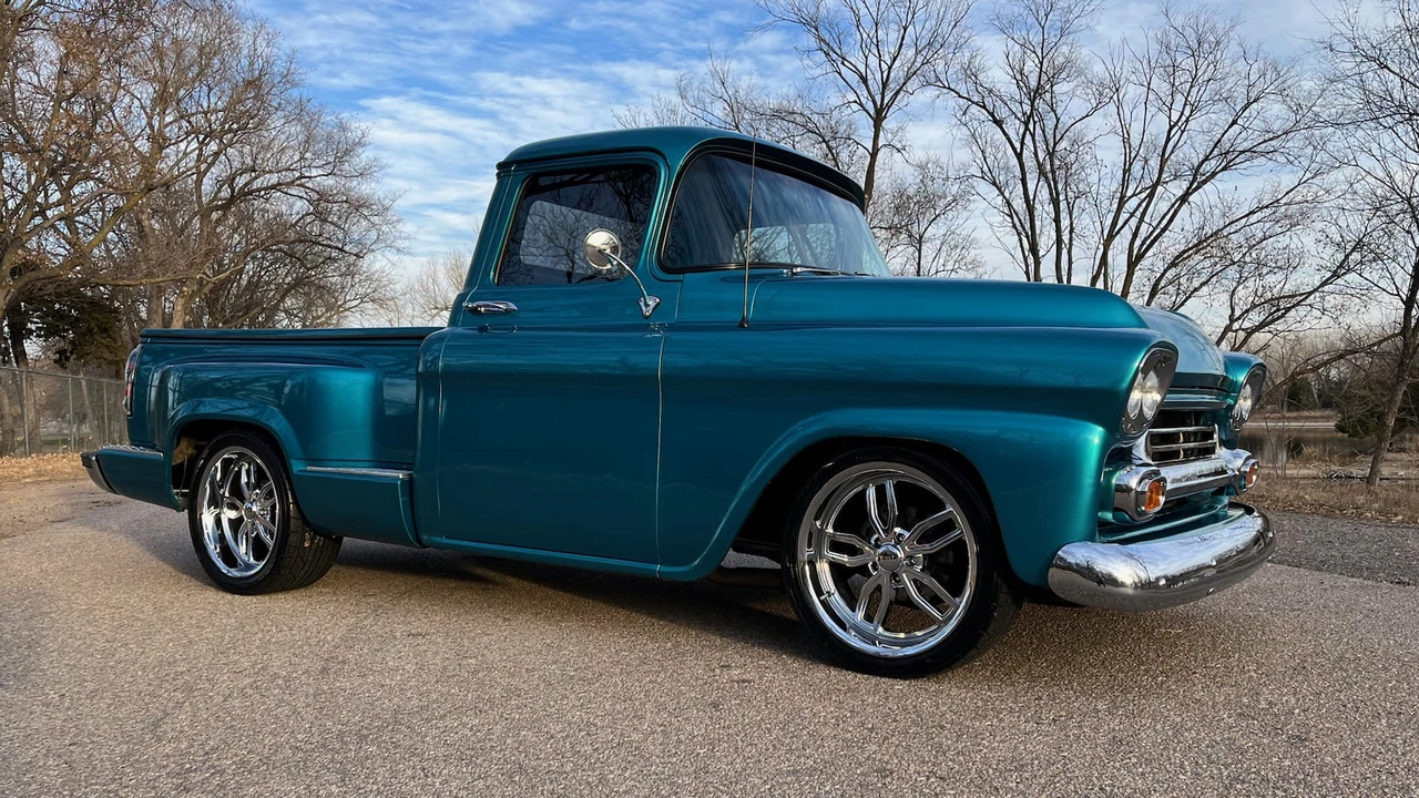1959 Chevrolet Task Force - Image 17 of 22