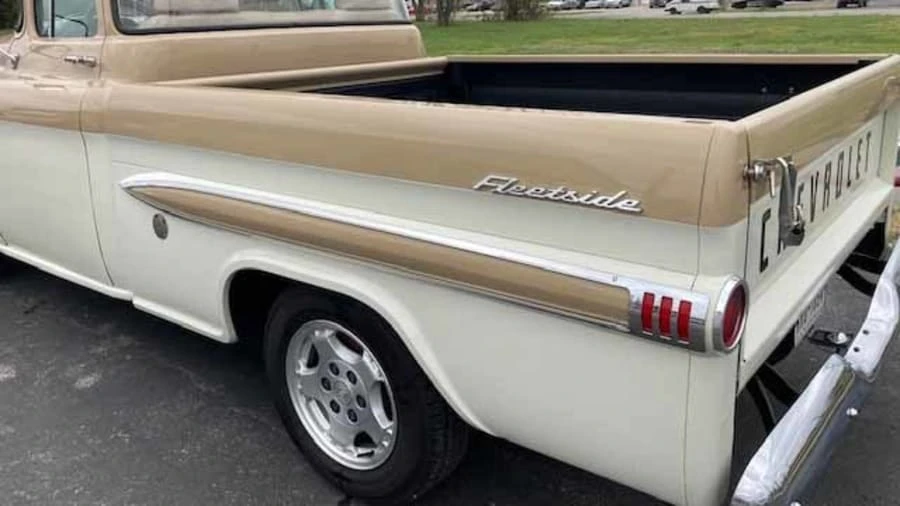 1959 Chevrolet Task Force - Image 9 of 10