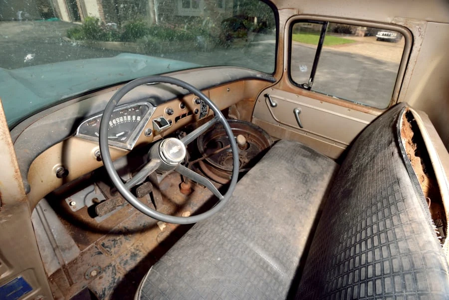 1959 Chevrolet Task Force - Image 4 of 12