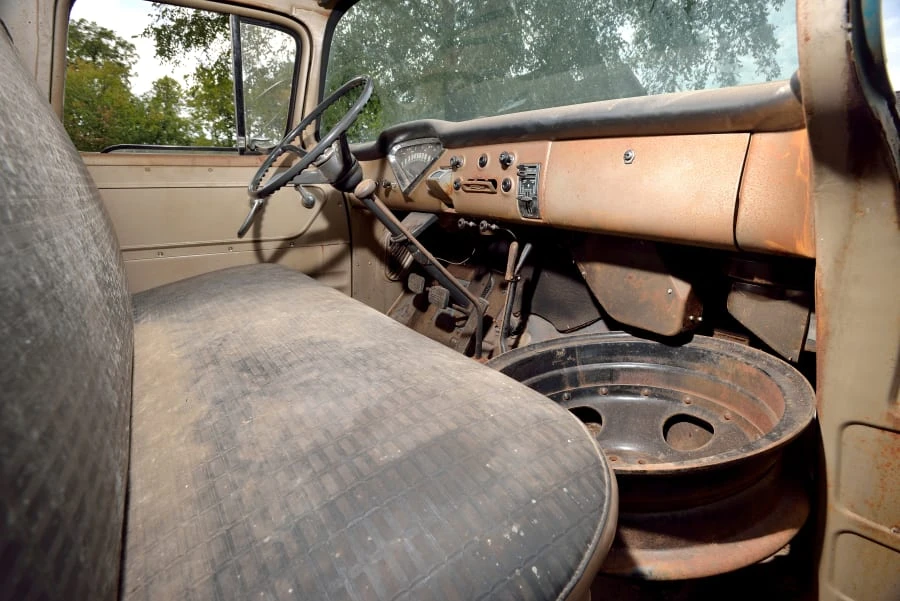 1959 Chevrolet Task Force - Image 5 of 12