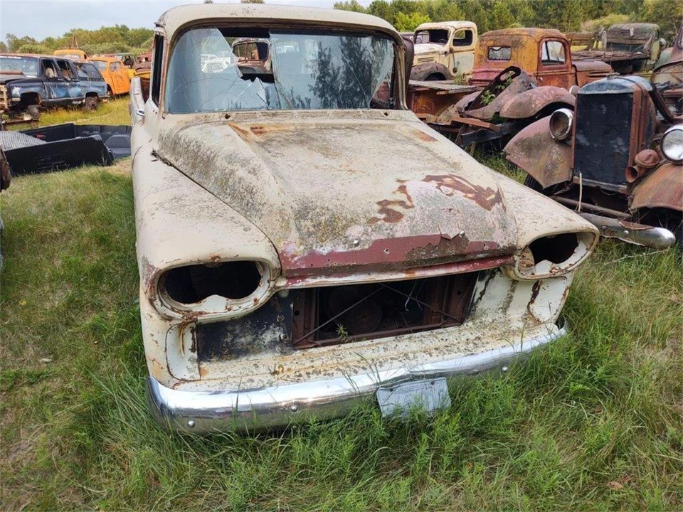 1959 Chevrolet Task Force - Image 3 of 11
