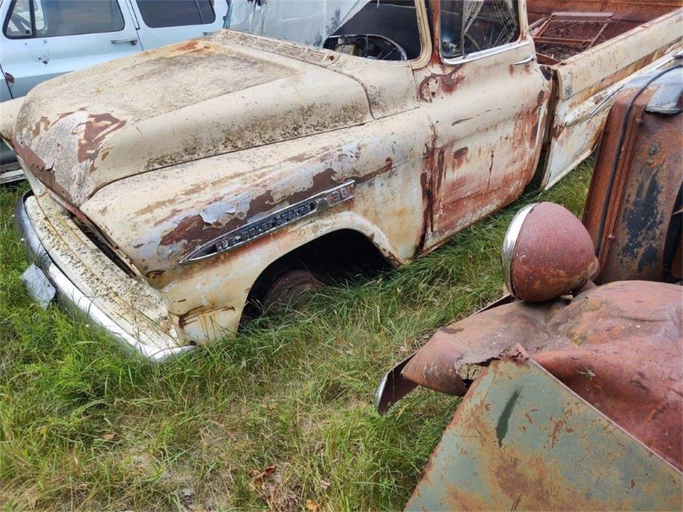 1959 Chevrolet Task Force - Image 4 of 11