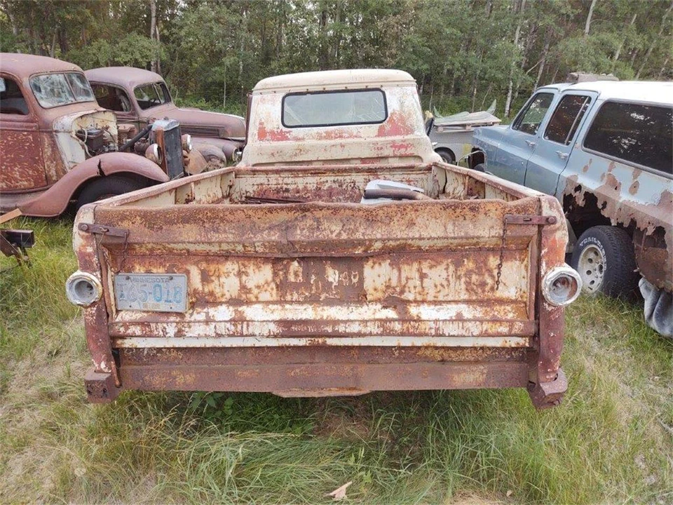 1959 Chevrolet Task Force - Image 6 of 11