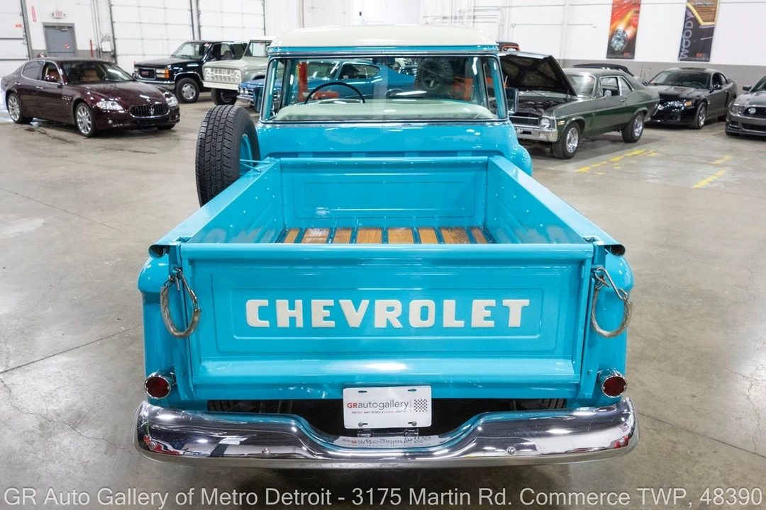 1959 Chevrolet Task Force - Image 5 of 31