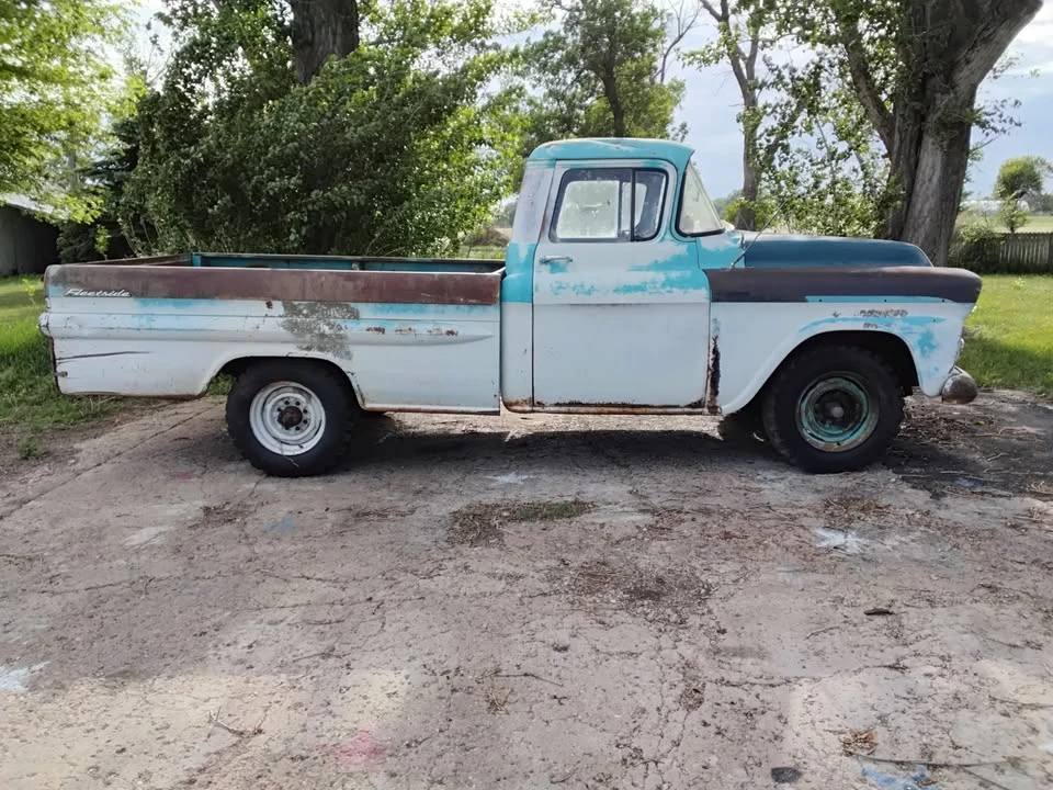 1959 Chevrolet Task Force - Image 2 of 11