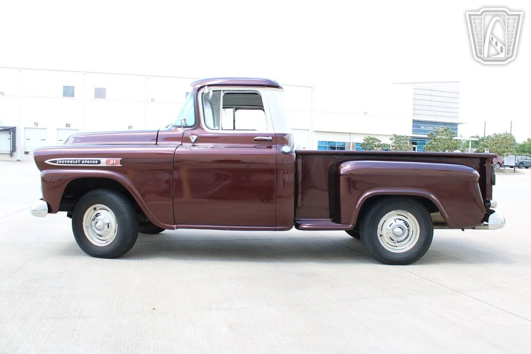 1959 Chevrolet Task Force - Image 5 of 21