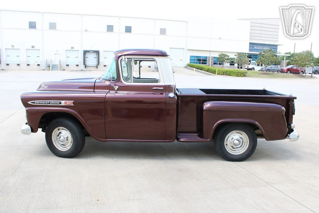 1959 Chevrolet Task Force - Image 4 of 21
