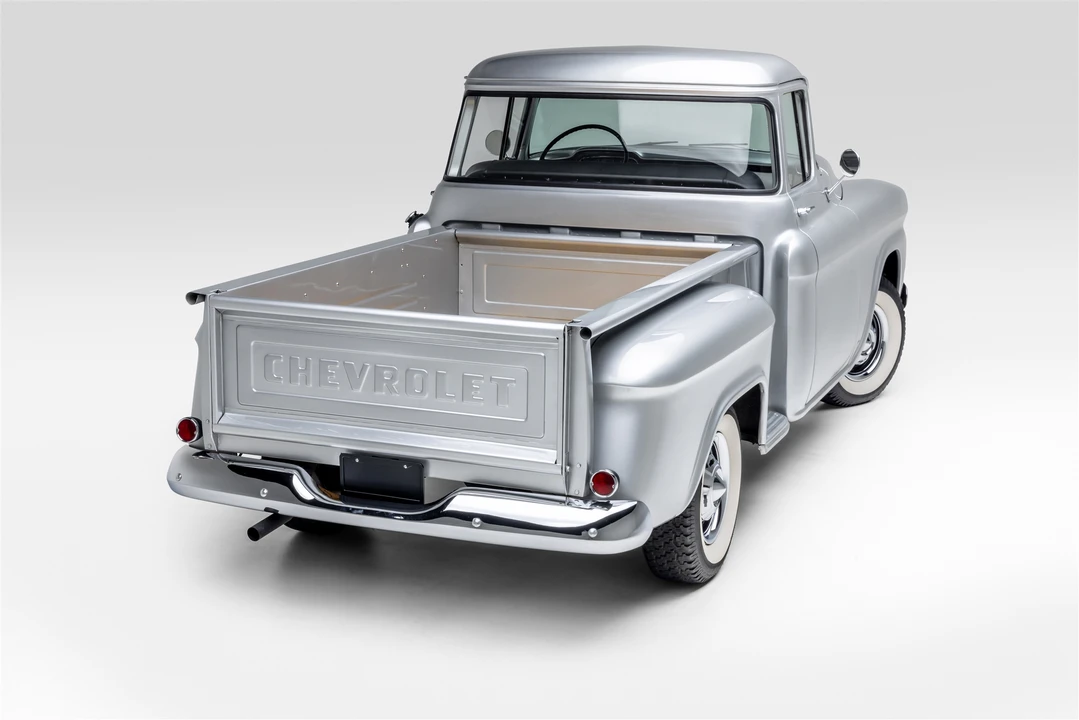 1959 Chevrolet Task Force - Image 16 of 31