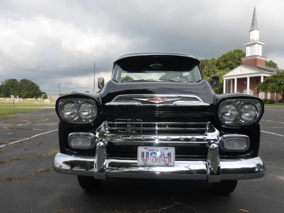1959 Chevrolet Task Force - Image 11 of 31