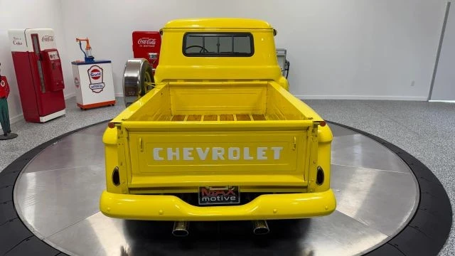 1959 Chevrolet Task Force - Image 14 of 31