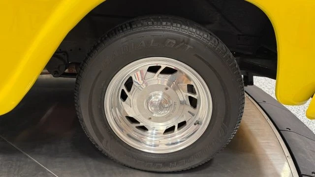 1959 Chevrolet Task Force - Image 22 of 31