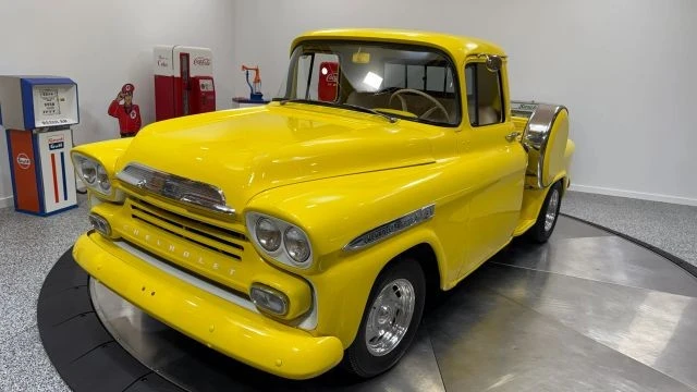 1959 Chevrolet Task Force - Image 6 of 31