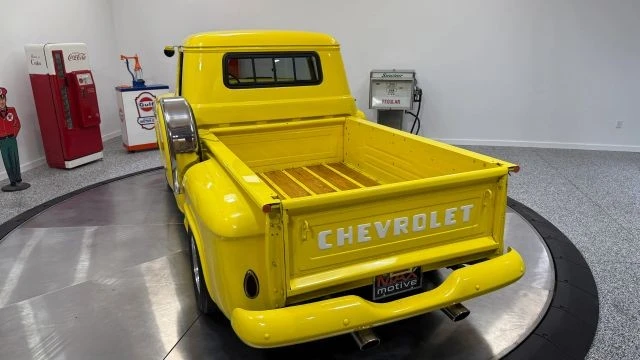 1959 Chevrolet Task Force - Image 12 of 31