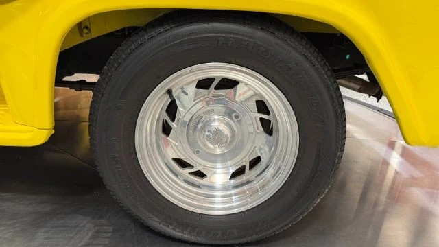 1959 Chevrolet Task Force - Image 21 of 31