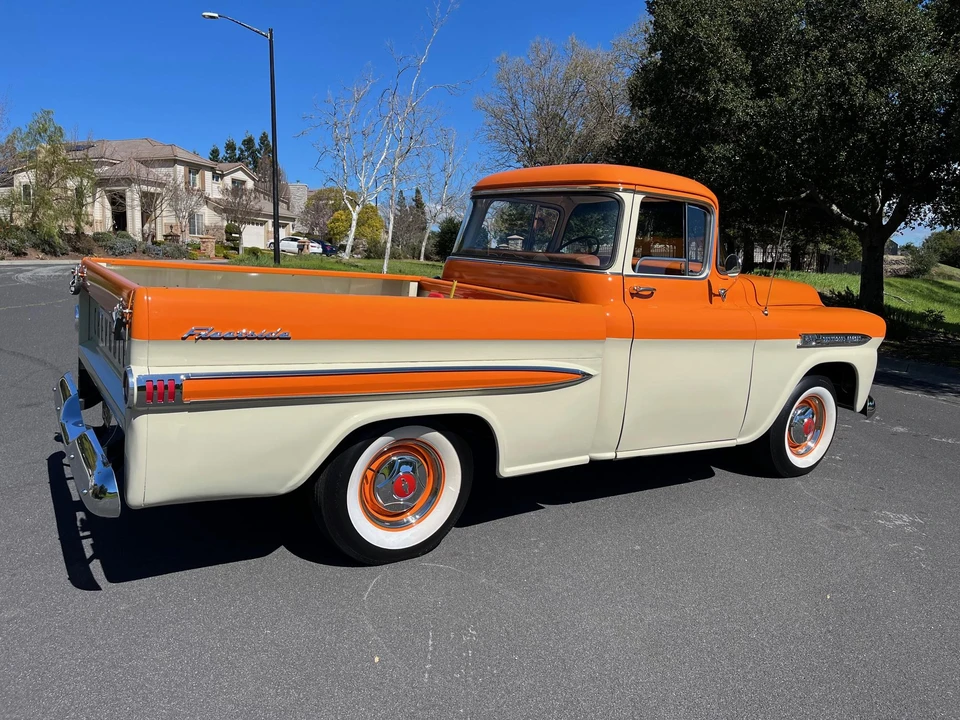 1959 Chevrolet Task Force - Image 9 of 31
