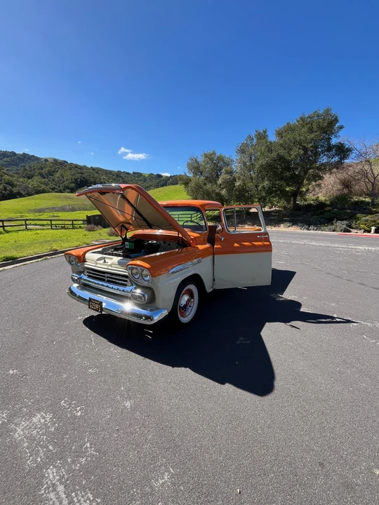 1959 Chevrolet Task Force - Image 15 of 31