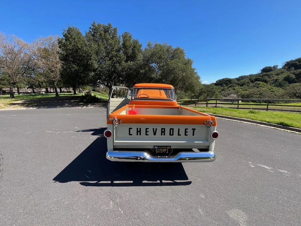 1959 Chevrolet Task Force - Image 8 of 31