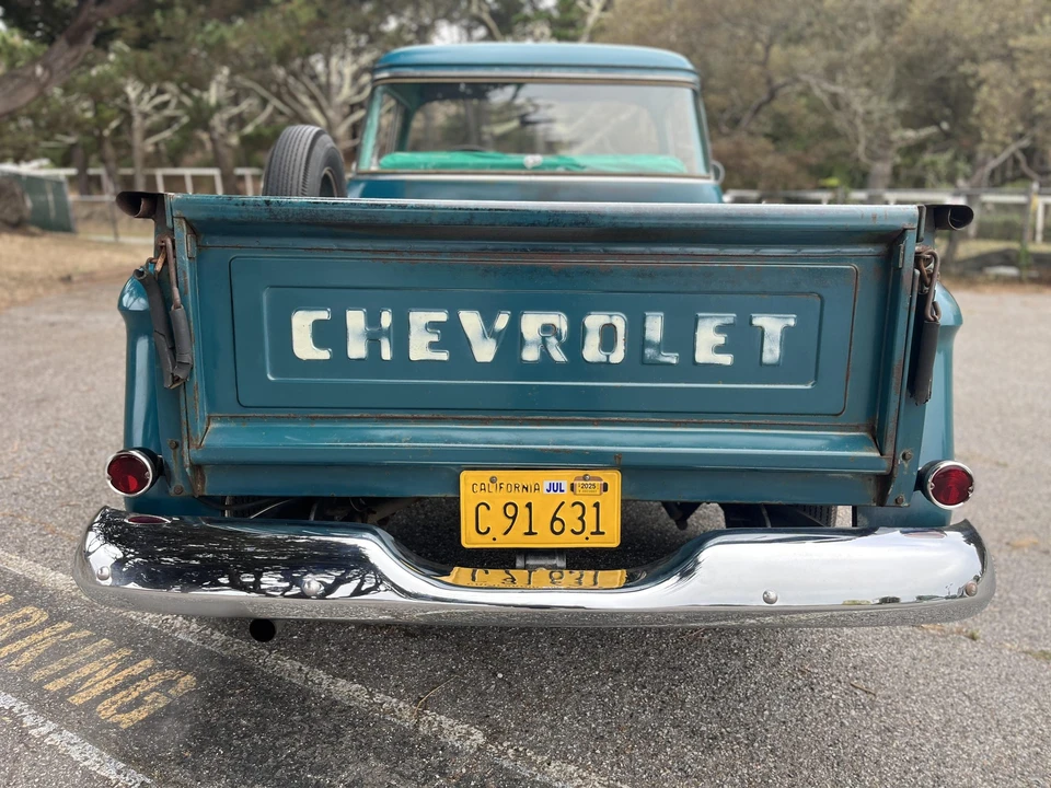 1959 Chevrolet Task Force - Image 12 of 31