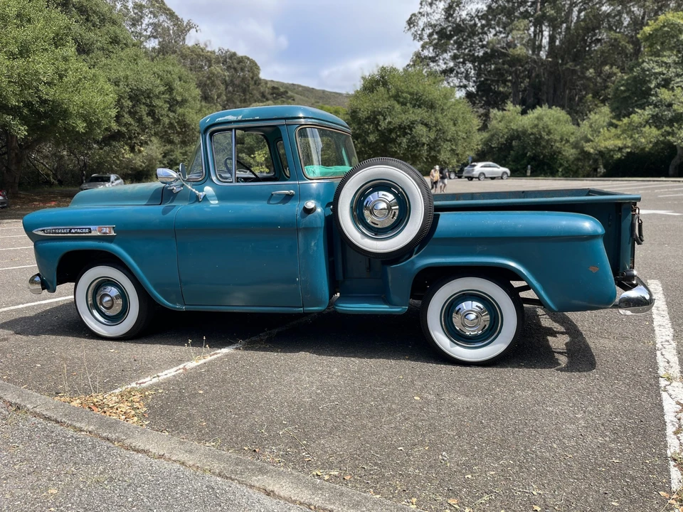 1959 Chevrolet Task Force - Image 20 of 31