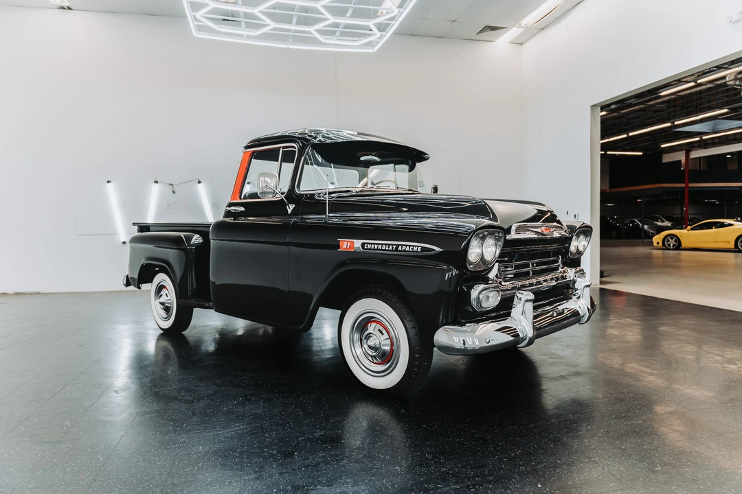 1959 Chevrolet Task Force - Image 9 of 31