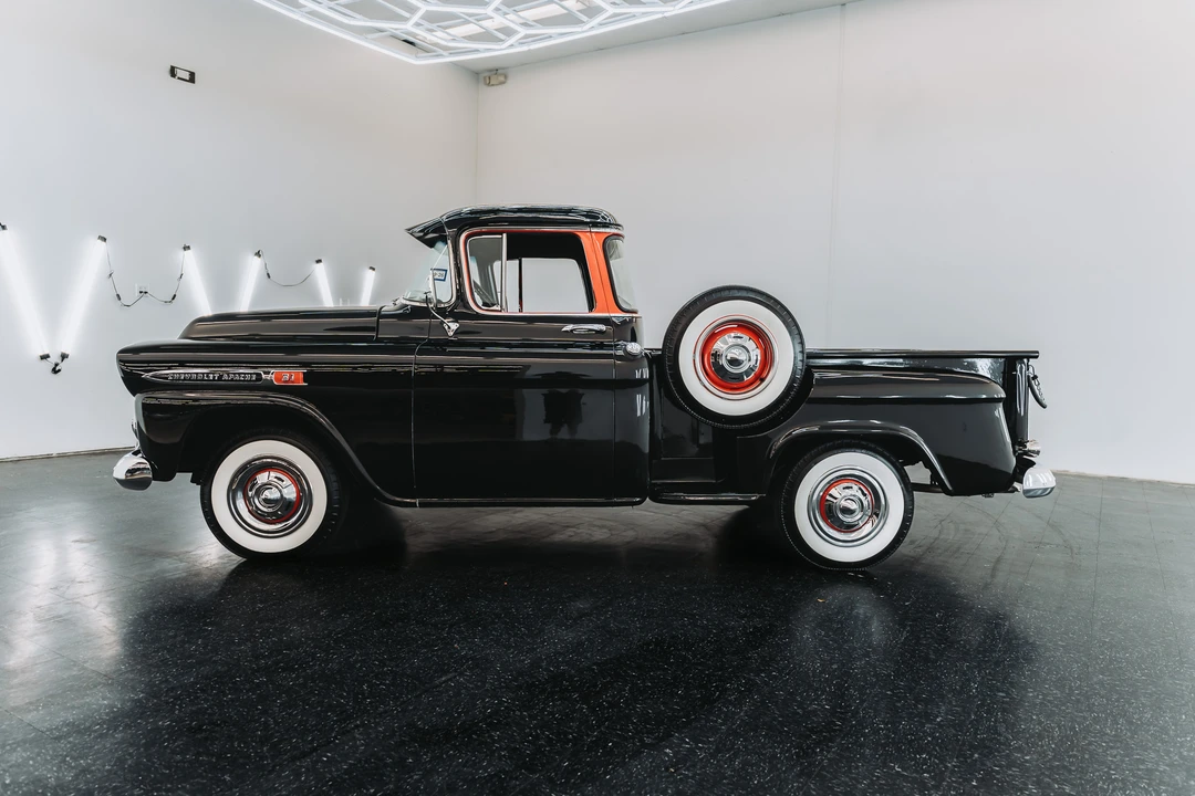 1959 Chevrolet Task Force - Image 4 of 31