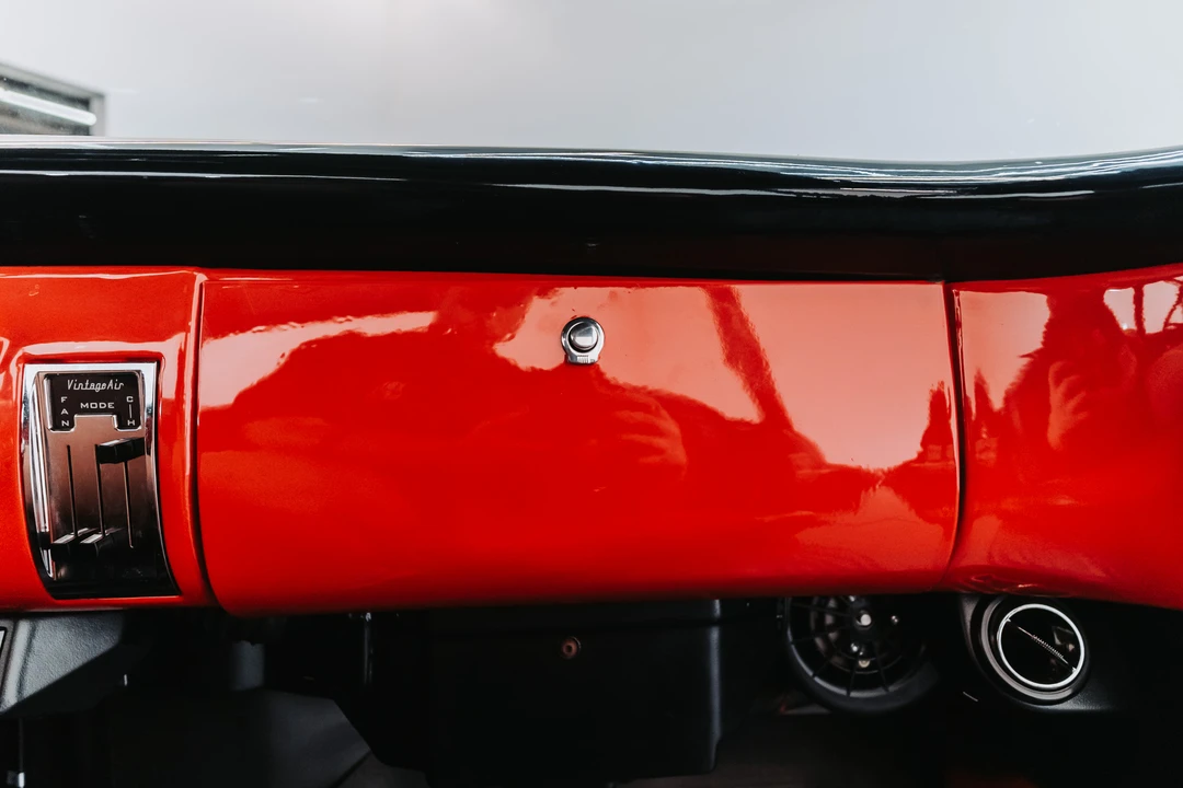 1959 Chevrolet Task Force - Image 29 of 31