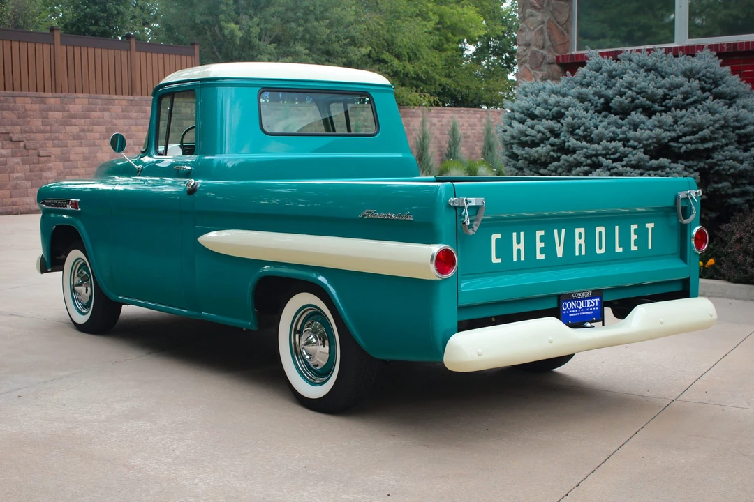1959 Chevrolet Task Force - Image 16 of 31