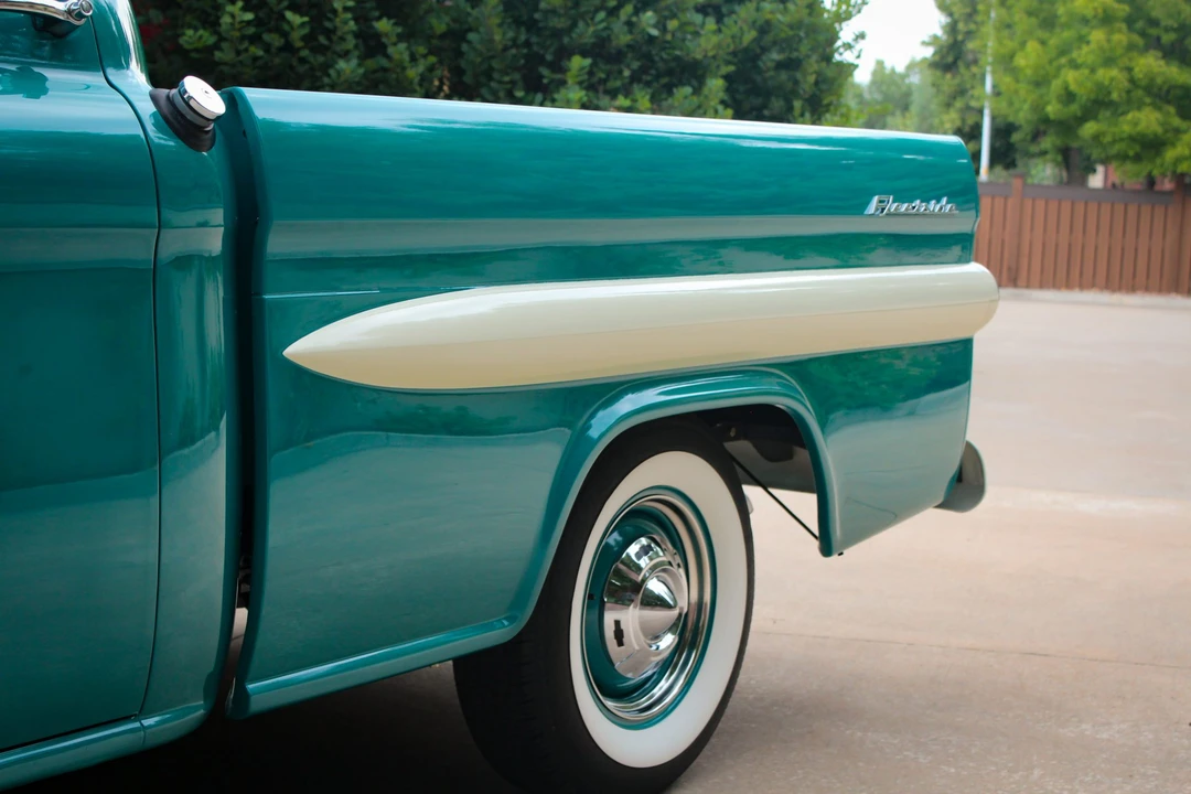 1959 Chevrolet Task Force - Image 21 of 31