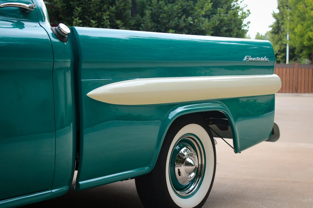 1959 Chevrolet Task Force - Image 22 of 31