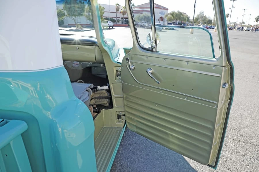1959 Chevrolet Task Force - Image 4 of 12
