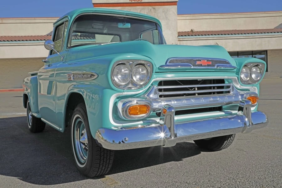 1959 Chevrolet Task Force - Image 10 of 12