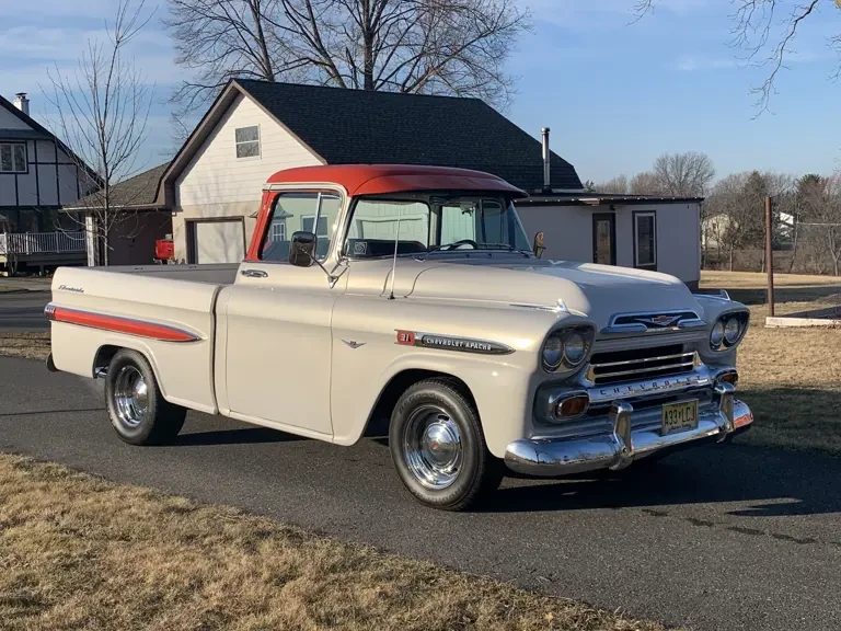 1959 Chevrolet Task Force - Image 10 of 31