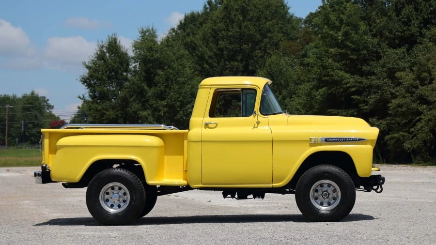 1959 Chevrolet Task Force - Image 8 of 12