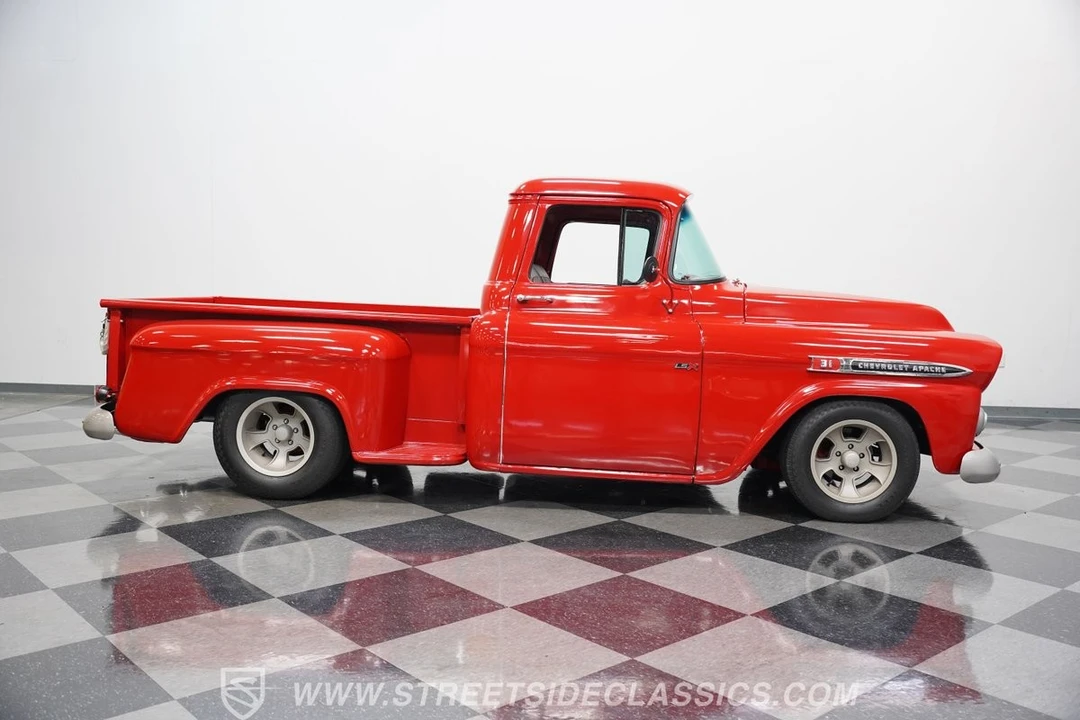1959 Chevrolet Task Force - Image 14 of 21