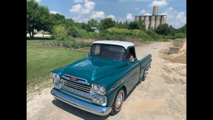 1959 Chevrolet Task Force - Image 2 of 7