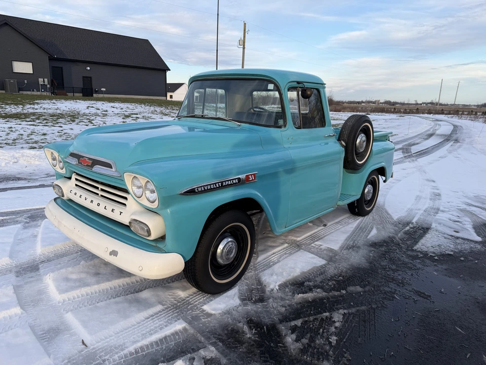 1959 Chevrolet Task Force - Image 5 of 31