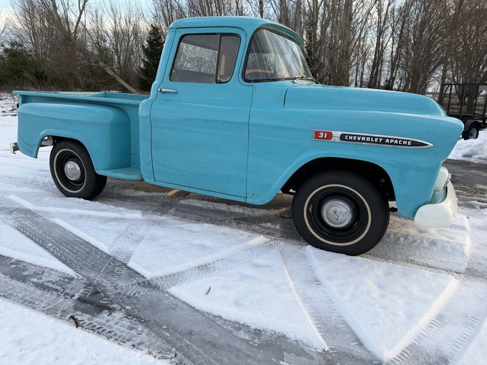1959 Chevrolet Task Force - Image 20 of 31