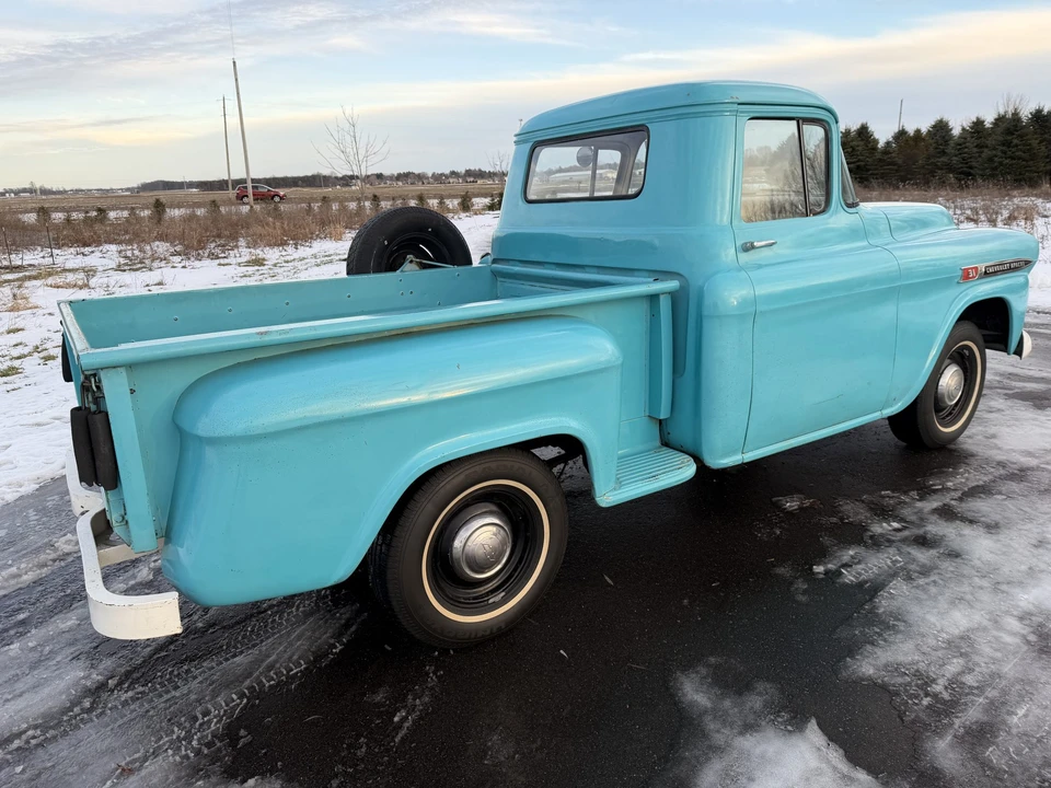1959 Chevrolet Task Force - Image 26 of 31