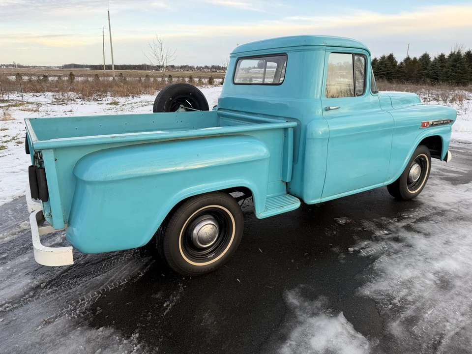 1959 Chevrolet Task Force - Image 27 of 31