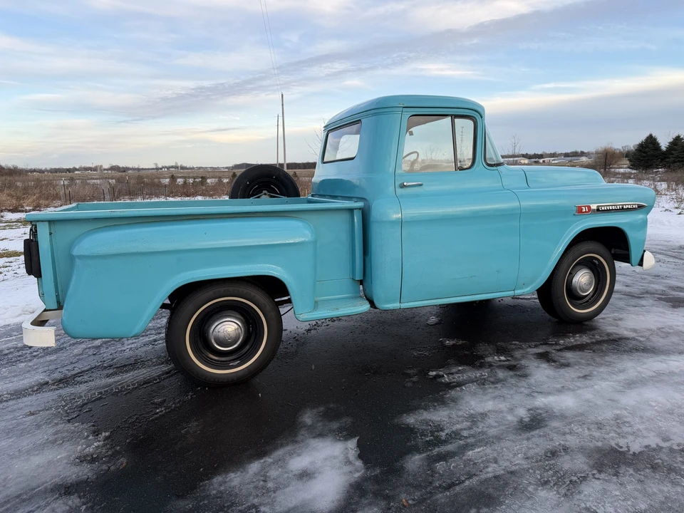 1959 Chevrolet Task Force - Image 24 of 31