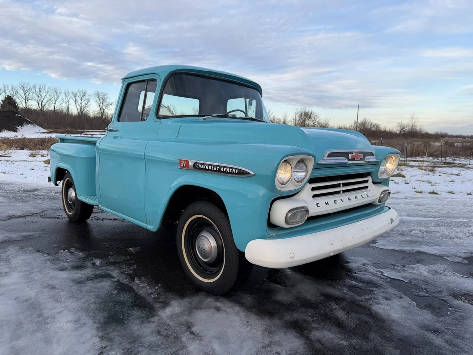1959 Chevrolet Task Force - Image 15 of 31