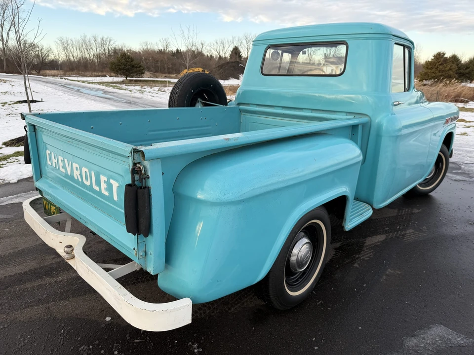 1959 Chevrolet Task Force - Image 30 of 31