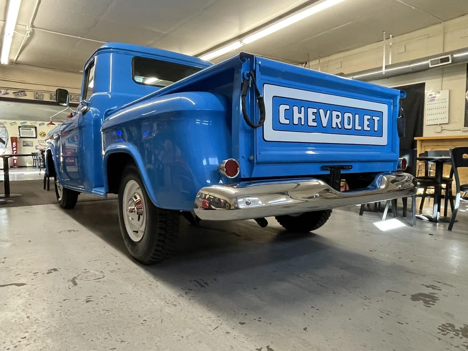 1959 Chevrolet Task Force - Image 18 of 31