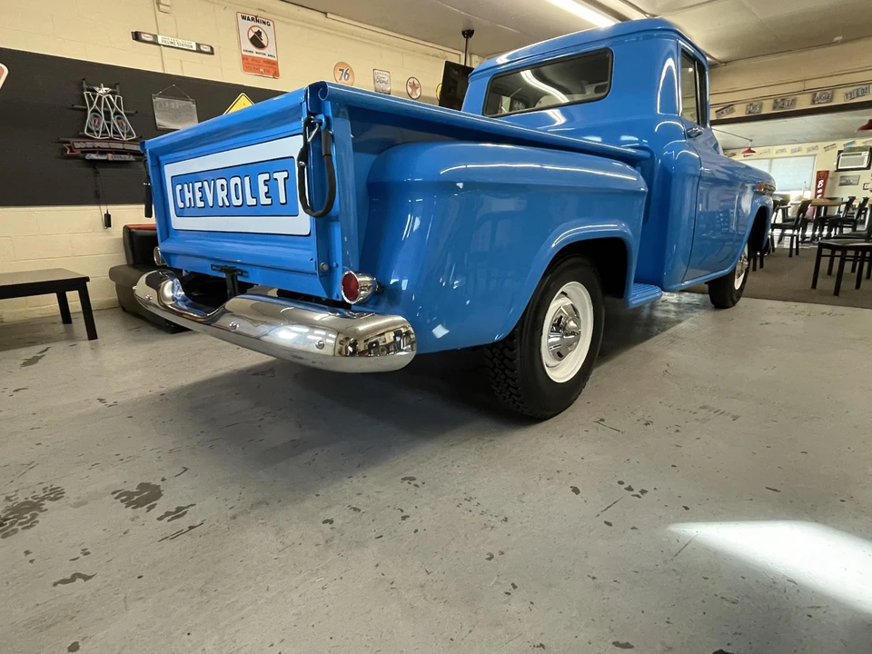 1959 Chevrolet Task Force - Image 16 of 31