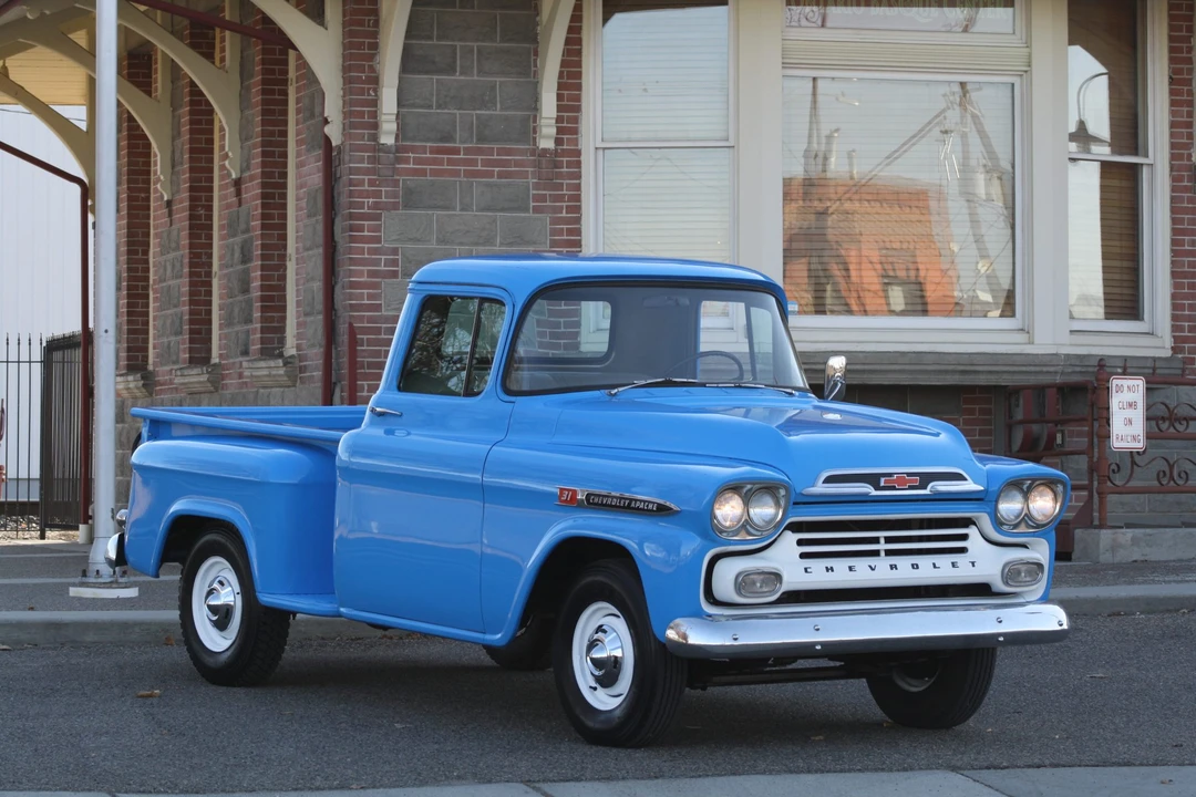 1959 Chevrolet Task Force - Image 12 of 31